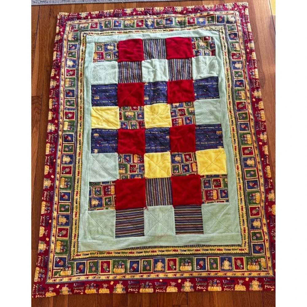 Vintage‎ Handmade Three Blind Mice Patchwork Baby Quilt Blanket Nursery Rhyme